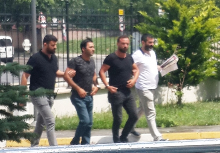 Gölcük’te Hırsızlık Yapan 2 Kişi Yakalandı