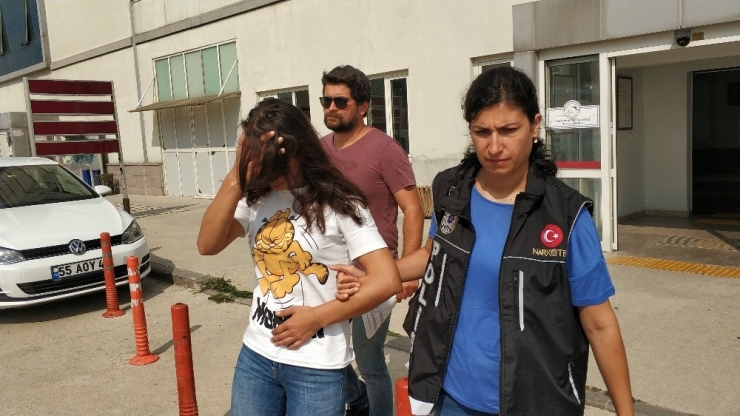 Genç Kadın Uyuşturucu Ticaretinden Gözaltında