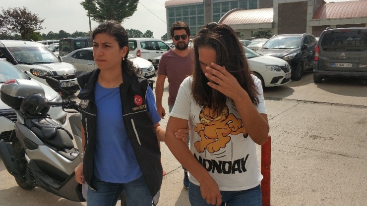 Genç Kadın Uyuşturucu Ticaretinden Gözaltında