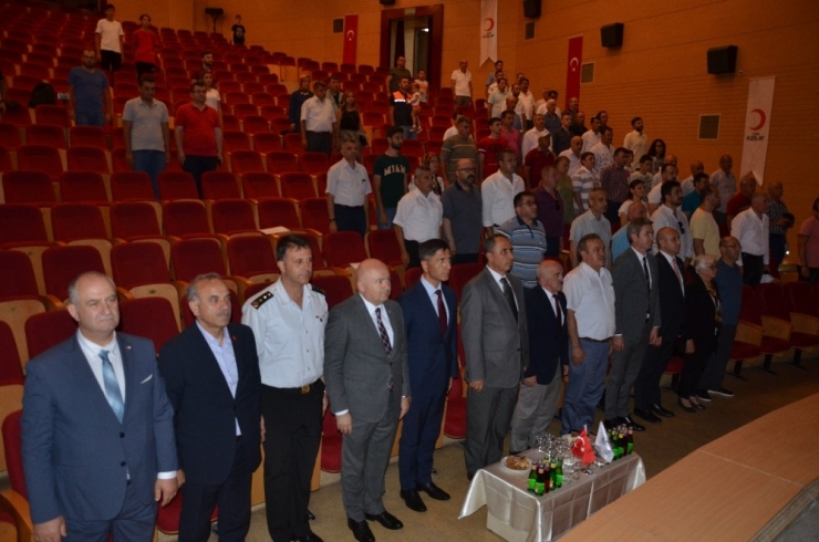 Kan Bağışçıları Ödüllendirildi