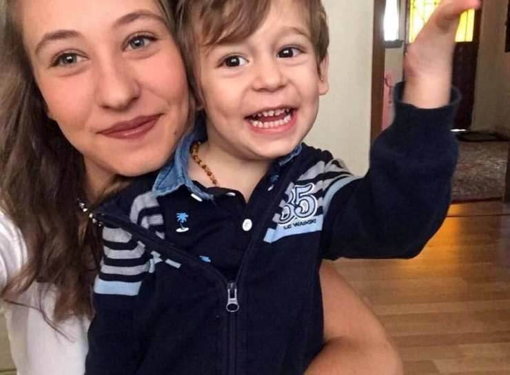 Yanarak Can Veren Oğluna Ve Kardeşine Son Bakış