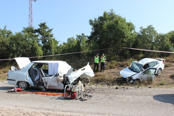 Kazada Can Pazarı: 2 Ölü, 2 Ağır Yaralı