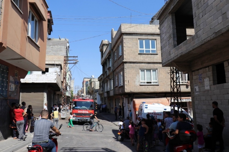 Evde Çıkan Yangın Korkuttu