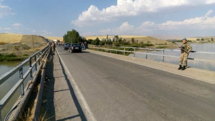 Serinlemek İçin Nehre Giren Çocuklardan 3’ü Hayatını Kaybetti