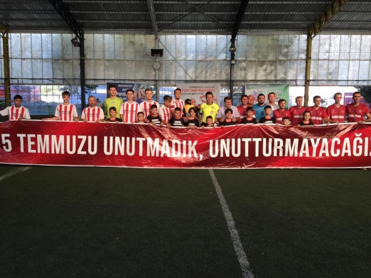Sandıklı’da 15 Temmuz Demokrasi Şehitlerini Anma Futbol Turnuvası Sona Erdi
