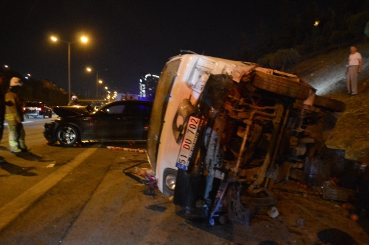 Tem Otoyolunda Kaza: 2 Yaralı