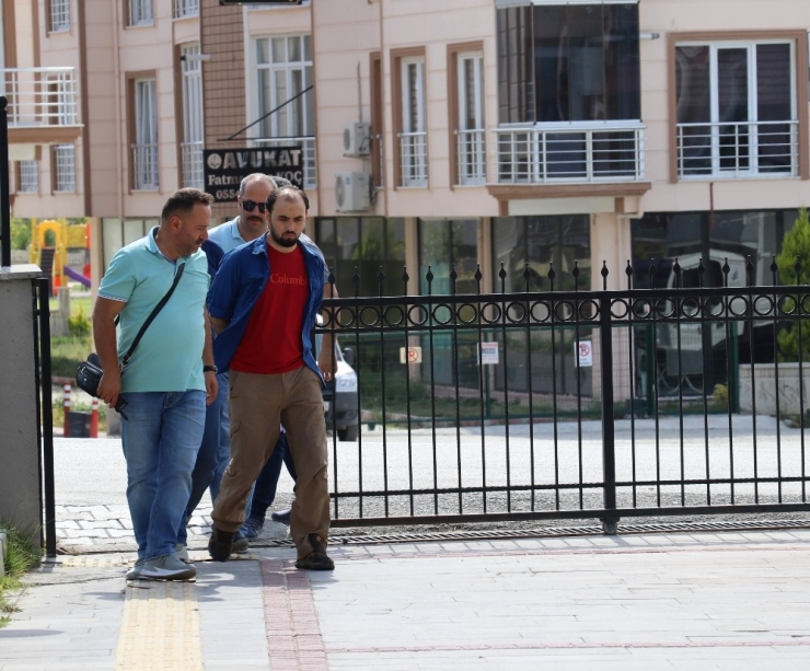 Fetö’nün Sözde Asker Ve Mahrem Yapısı Sorumluları Sahte Kimlikle Antalya’da Yakalandı
