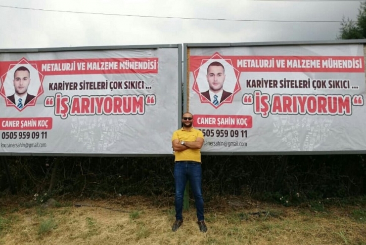 Genç Mühendis Billboard İlanıyla İş Arıyor