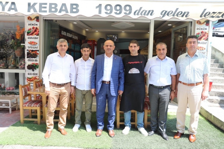 Başkan Söğüt, Esnafla Bir Araya Geldi