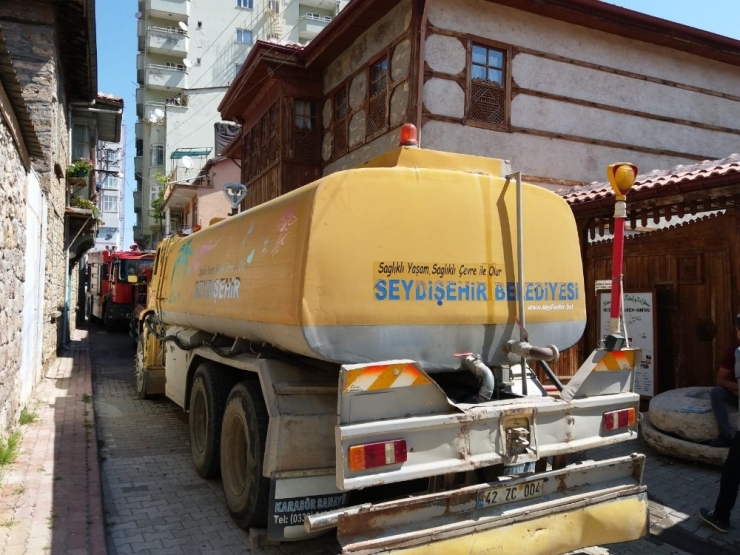 Seydişehir Adile Baysal Kültür Evi Mutfağında Yangın