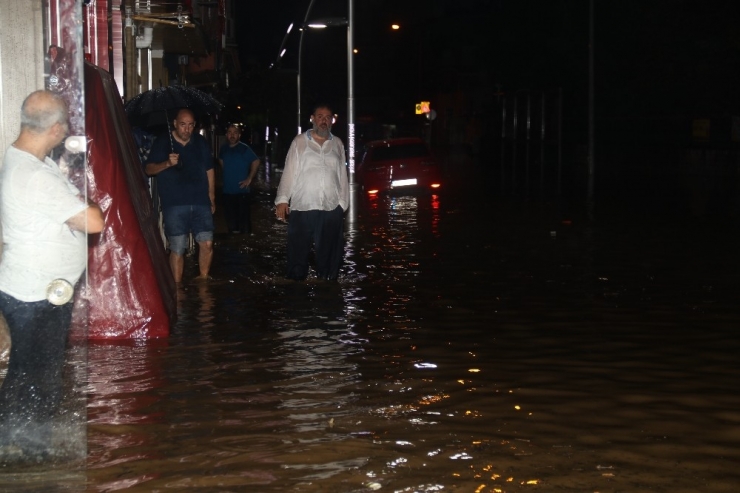 Rize’de Şiddetli Sağanak Yağış