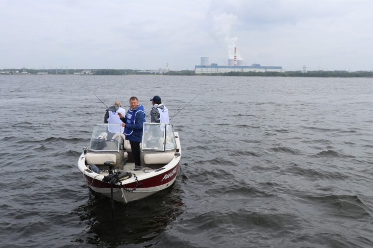 Farklı Ülkelerden Balıkçılar Nükleer Tesis Yakınında Avlanma Deneyimi Yaşadı