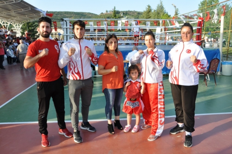 Simav’da Zafer Kupası Kick Boks Şampiyonası Heyecanı