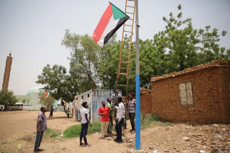 Sudan’da Yeni Geçiş Konseyi 18 Ağustos’ta Kurulacak