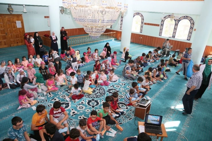 Ankara’da Kur’an Kursu Öğrencilerine Sağlık Eğitimi