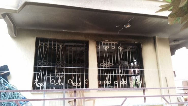 Alanya’da Küle Dönen Evden Kolundaki Yanıkla Kurtuldu