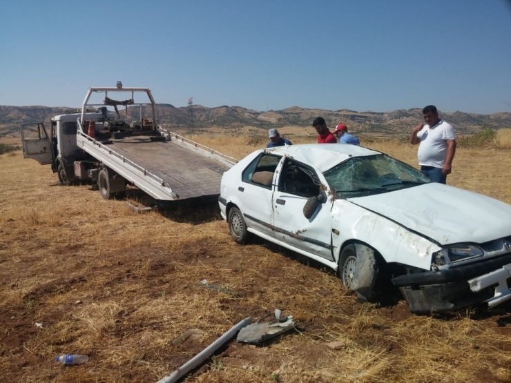 Kontrolden Çıkan Otomobil Takla Attı: 1 Ağır Yaralı