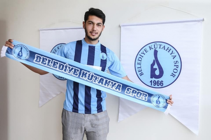 Belediye Kütahyaspor Defansına 1,96’lık Stoper