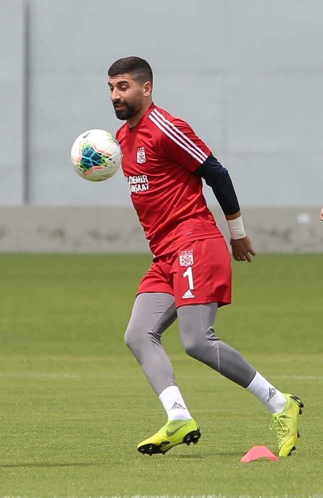 Muammer Yıldırım: “A Milli Takım’a Yeniden Gitmek İstiyorum”