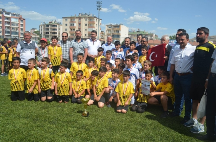 Develispor 1.aşık Seyrani Futbol Turnuvası Nefes Kesen Final Maçlarıyla Son Buldu