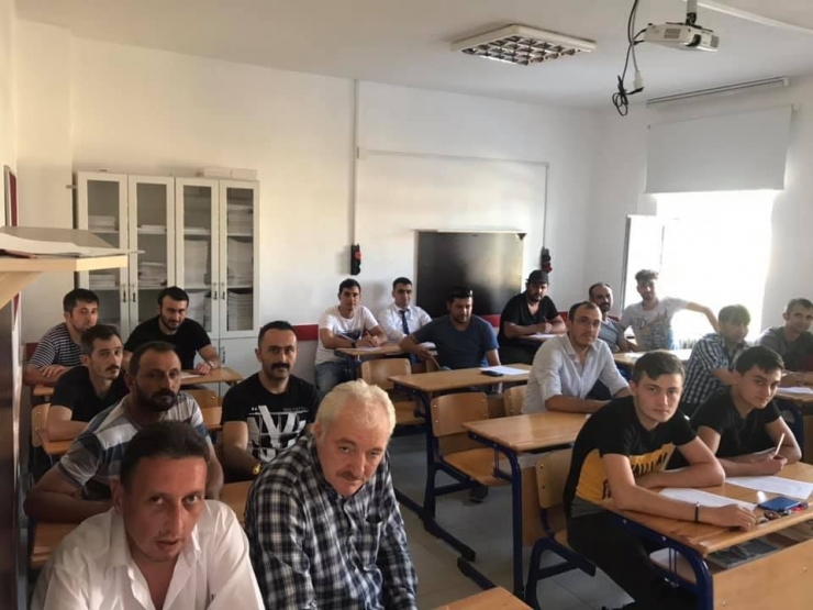 Emet’te Usta Öğreticilik İş Pedagojisi Kursu Sona Erdi
