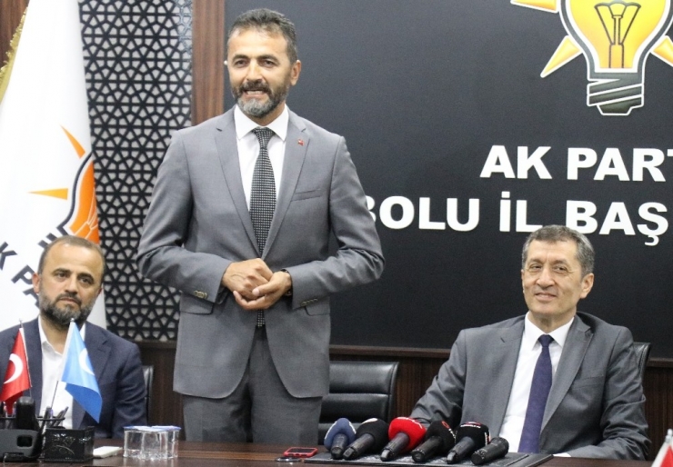 Milli Eğitim Bakanı Selçuk: “Dünya Klasiklerini Okuduğunu Kanıtlayan Liseliler Gençlik Kamplarında Misafir Edilecek”