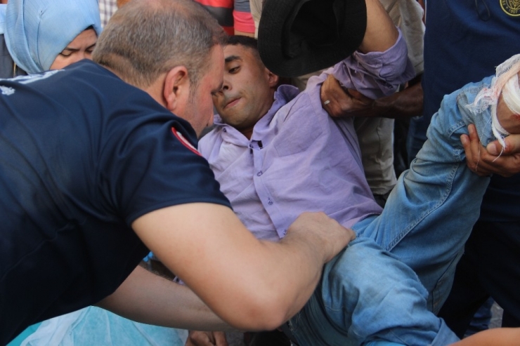 Şanlıurfa’da Bahçeye Çöp Atma Kavgası: 3 Yaralı, 8 Gözaltı