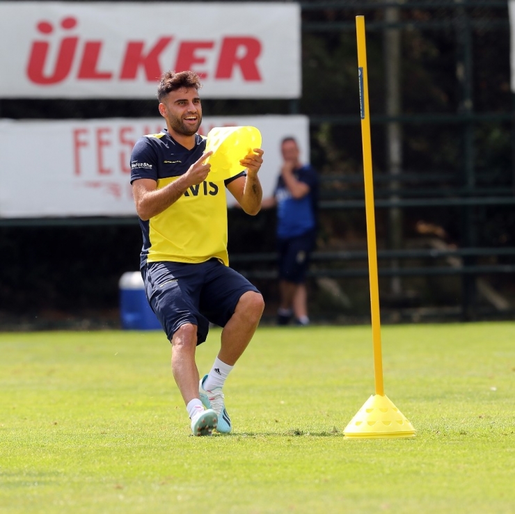 Fenerbahçe Günün İlk İdmanını Tamamladı