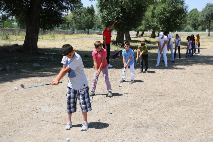 Ağrılı Golfçülerden Büyük Başarı