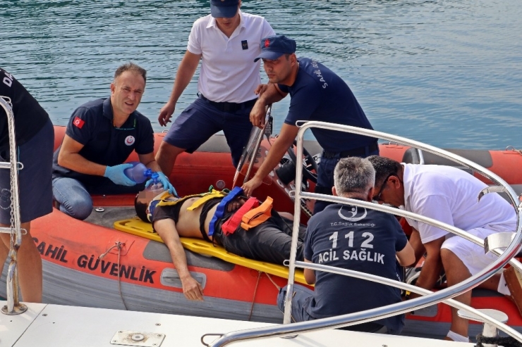 Falezlerden Atlayan Genç Ağır Yaralandı