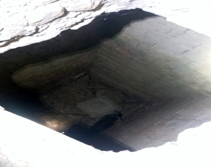 Apartman Boşluğuna Düşen Keçiyi İtfaiye Kurtardı