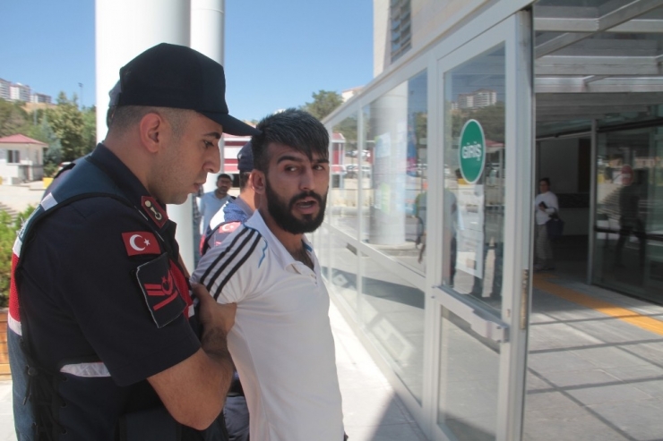 Üvey Annesini Öldüren Cezaevi Firarisi Yakalandı