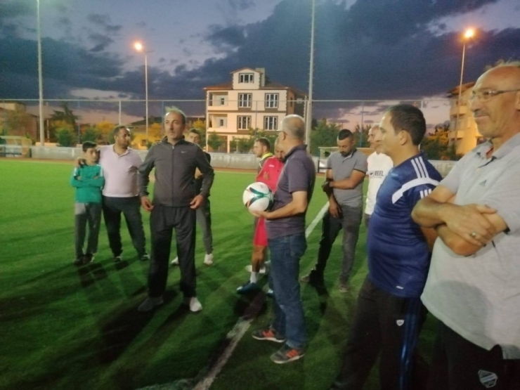 Tomarza Belediyespor Sahaya İndi