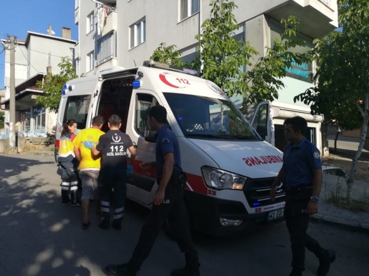 Tartıştıkları Oto Tamircisini Dükkanında Bıçakladılar