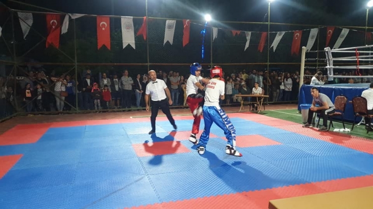Pazaryeri Kick Boks Takımı 14 Madalya İle Döndü