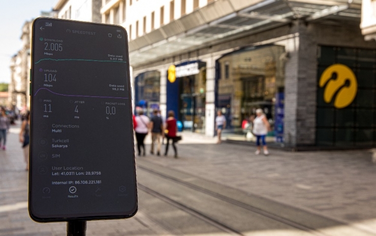 Turkcell’in 5g’si Cep Telefonu İle Buluştu