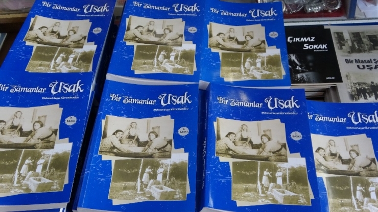 Ne Dede Mesleğinden Ne De Edebiyat Aşkından Vazgeçti