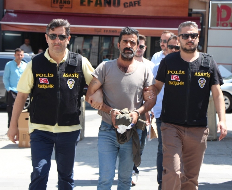 Dini Nikahlı Eşini Kendisini Aşağıladığı İçin Öldürmüş