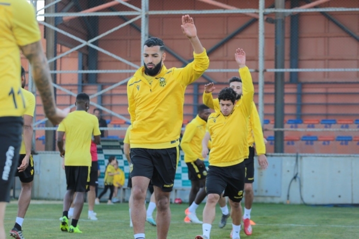 Yeni Malatyaspor, Partizan Maçına Kenetlendi