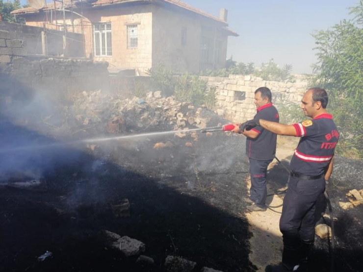 Bahçe Yangını Paniğe Neden Oldu