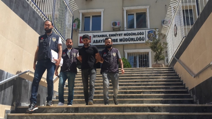 Başakşehir’de Bir Esnaf, İş Yerine Hırsızlık Yapmak İçin Geldiğini İddia Ettiği Şahısı Vurarak Öldürdü