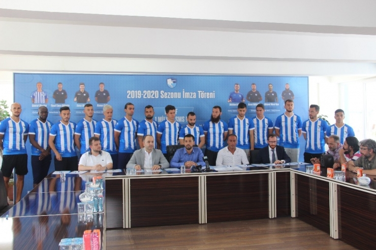Bb Erzurumspor 15 Futbolcu İle Sözleşme İmzaladı