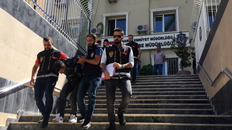 Esenyurt’ta Polislerin Dikkati Gasp Zanlılarını Yakalattı