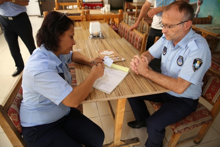 Haliliye’de Bayram Öncesi Gıda Ürünleri Denetlendi