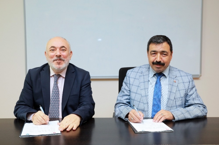 İki Üniversiteden Bilimde Güç Birliği