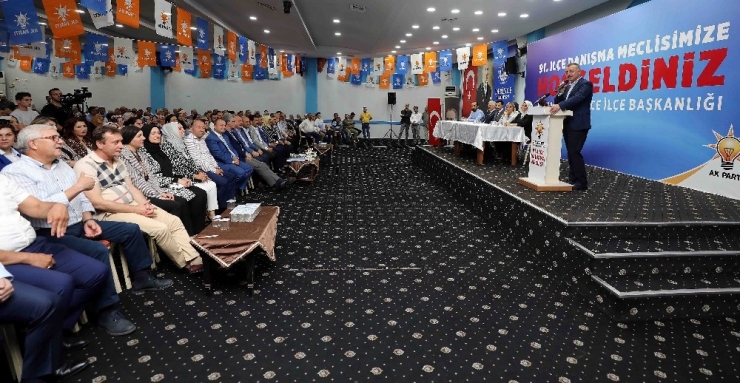 Büyükşehir Belediye Başkanı Büyükakın’dan Tüpraş Açıklaması