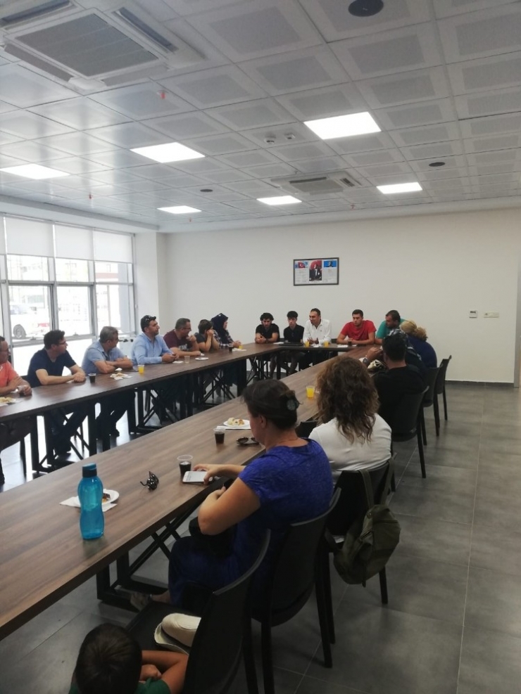 Manisa’da Basketbol Altyapı Sporcuları Ve Aileleriyle İstişare Toplantısı