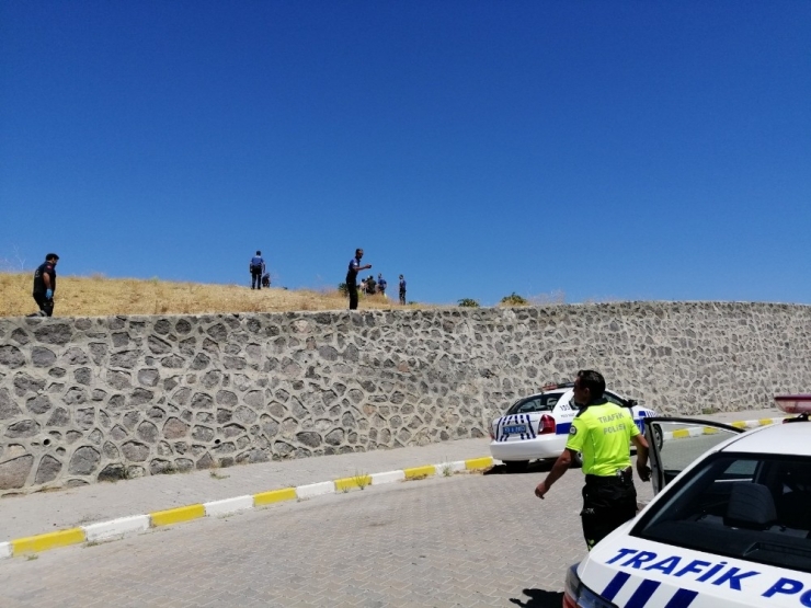 Av Tüfeğiyle İntihar Girişiminde Bulunan Şahsı Polis İkna Etti