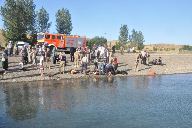 Serinlemek İçin Girdiği Barajda Can Verdi
