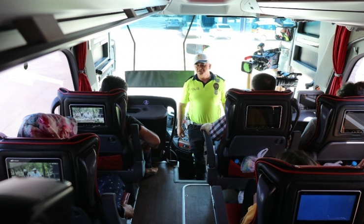 Şoförlerin Uyuşturucu Ve Alkol Gözlüğüyle İmtihanı